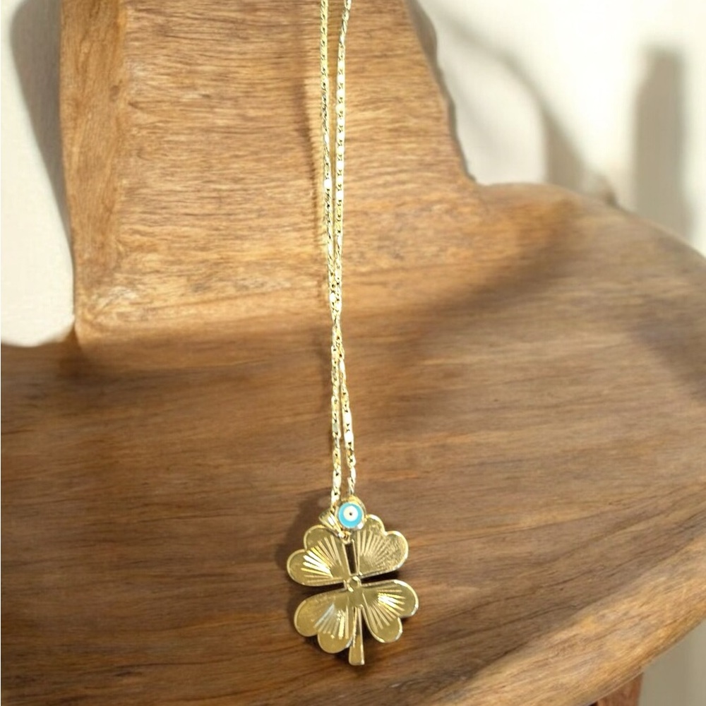 Leaf Clover Necklace with evil Eye Beads Gold color Lucky Charm.